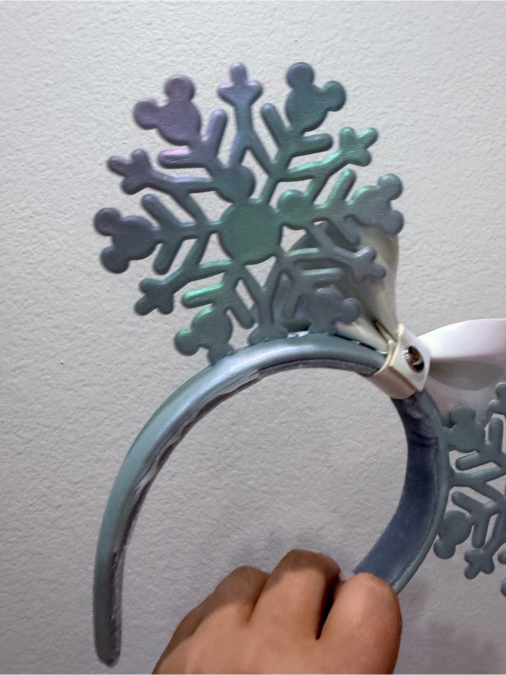 NEW Disney Stitch Shoppe By Loungefly Minnie Mouse Snowflake Ear Headband - Picture 4 of 8